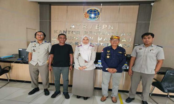 
 Diduga Cacat Hukum, Pembebasan Lahan Bandara Long Ampung Disorot Kuasa Hukum dan Ketua LIN di BPN Malinau